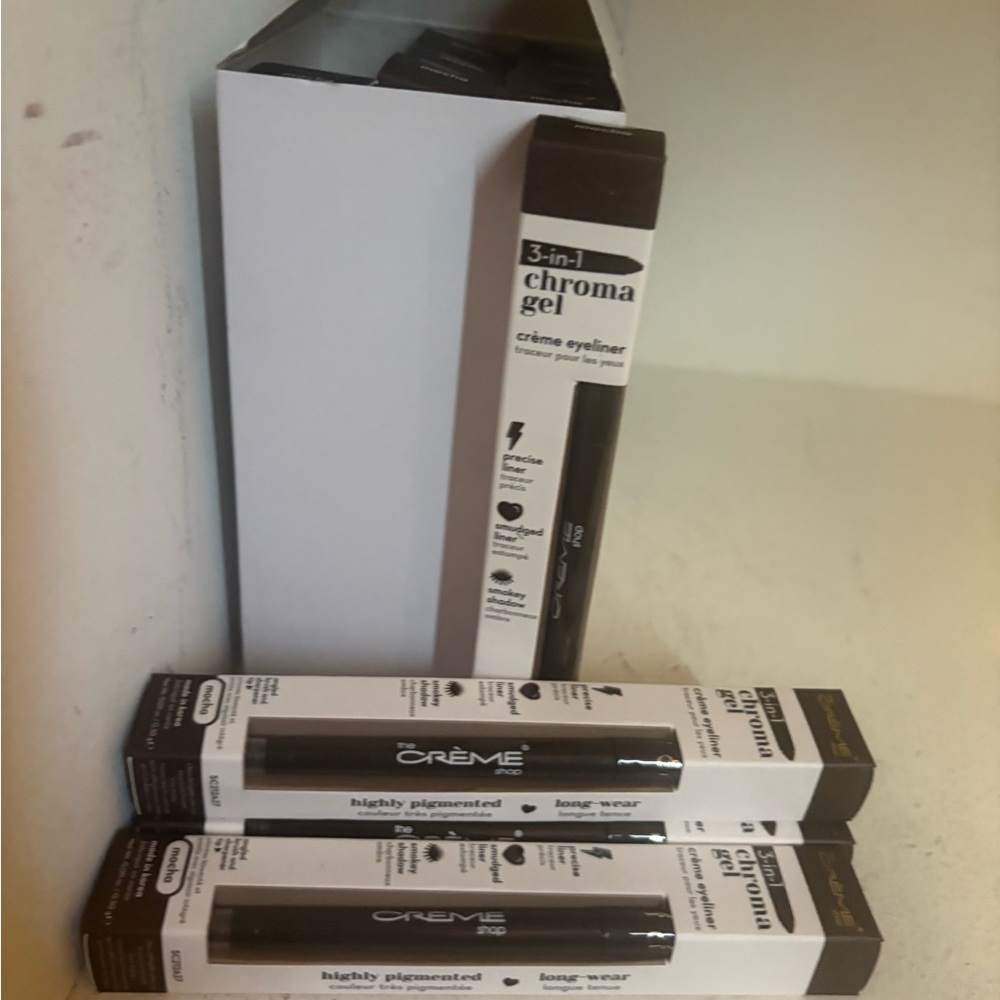 The Crème 3-in-1 Chroma Gel Creme Eyeliner - Black